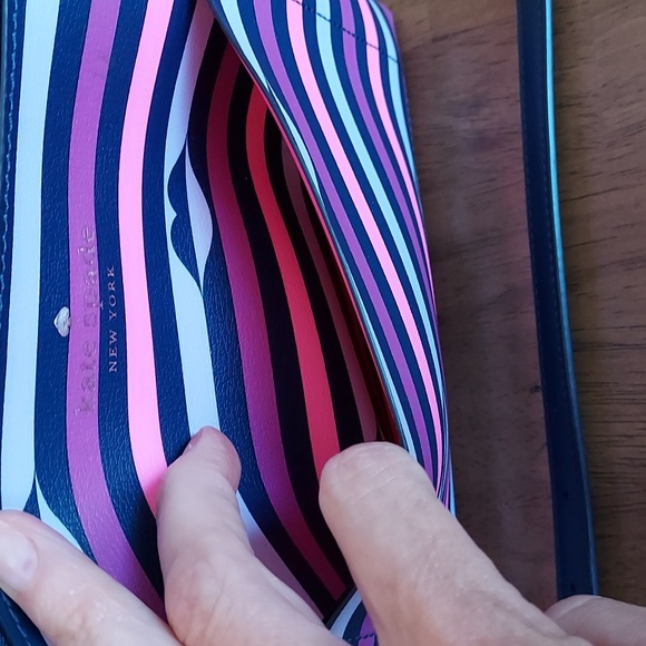 Kate Spade ♠️  Crossbody bag - Picture 8 of 15